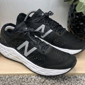 New Balance Fresh Foam Vonga Womens Size 9.5 Running Shoes